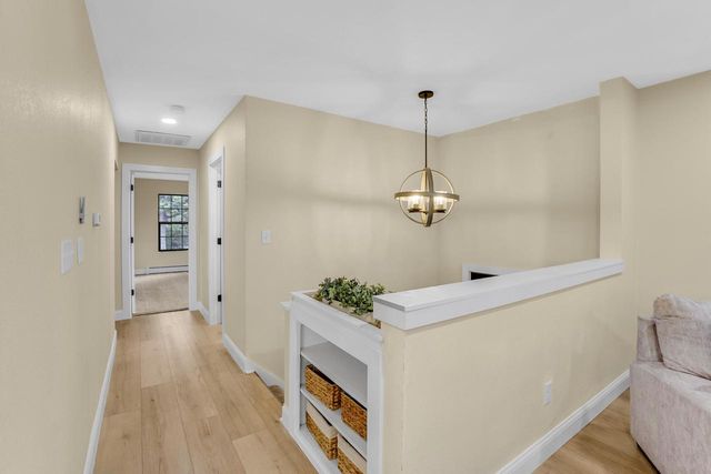 W339S2750 County Road C, Oconomowoc, WI 53066