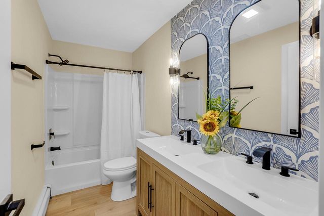 W339S2750 County Road C, Oconomowoc, WI 53066