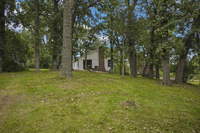 W339S2750 County Road C, Oconomowoc, WI 53066