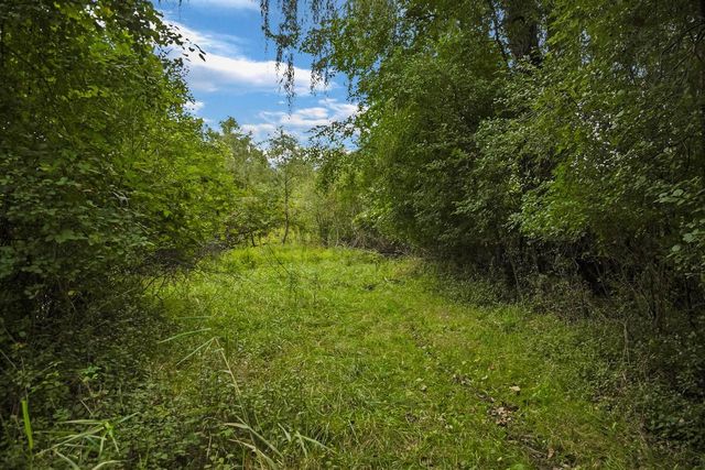 W339S2750 County Road C, Oconomowoc, WI 53066