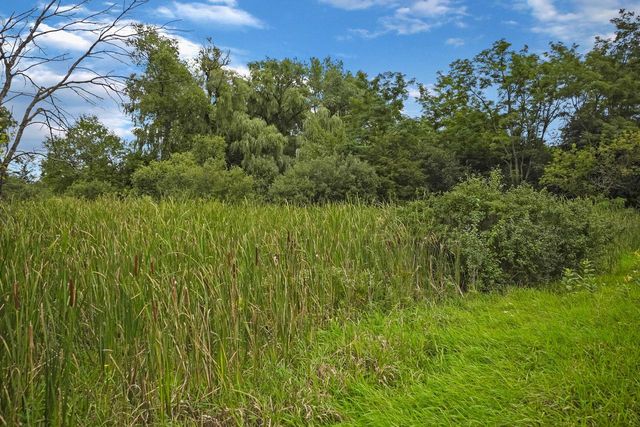 W339S2750 County Road C, Oconomowoc, WI 53066
