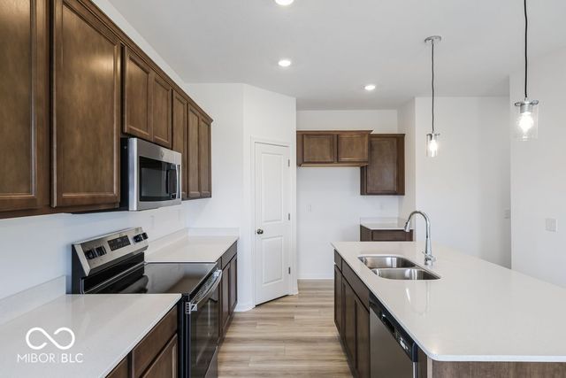 8734 Hollander Drive, Camby, IN 46113