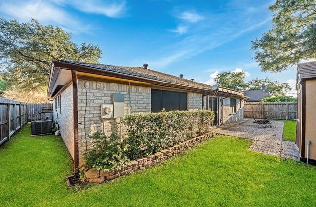 4822 Lost Oak Drive, Spring, TX 77388