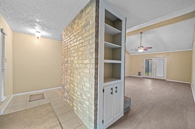 4822 Lost Oak Drive, Spring, TX 77388