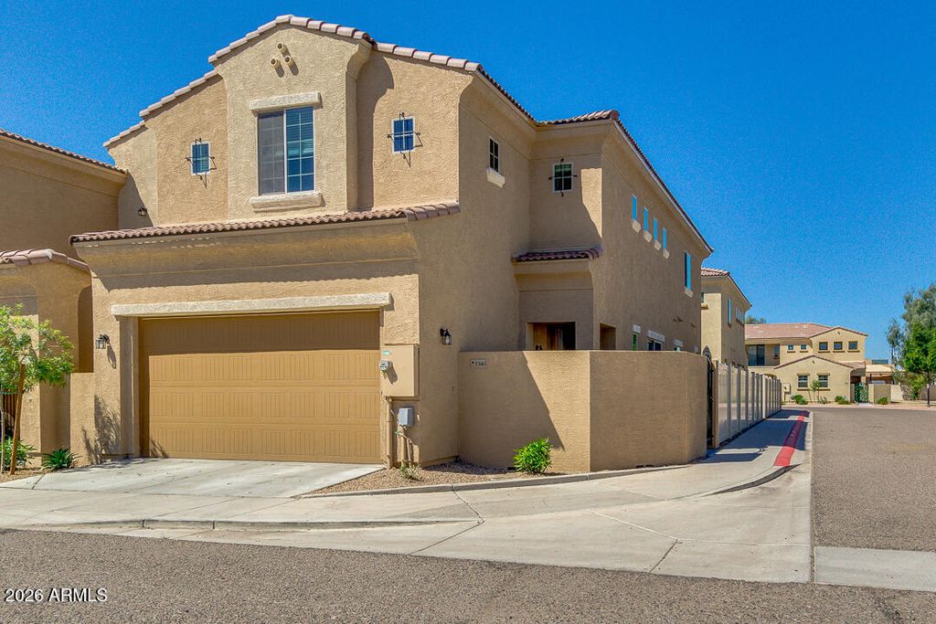 1367 S COUNTRY CLUB Drive 1340, Mesa, AZ 85210