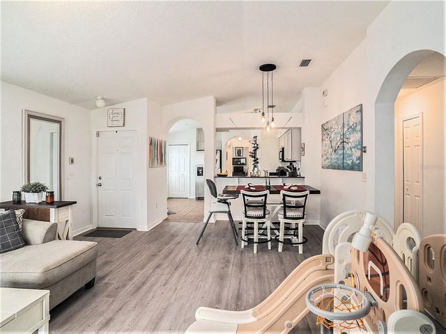 7833 CARRIAGE POINTE DRIVE, Gibsonton, FL 33534