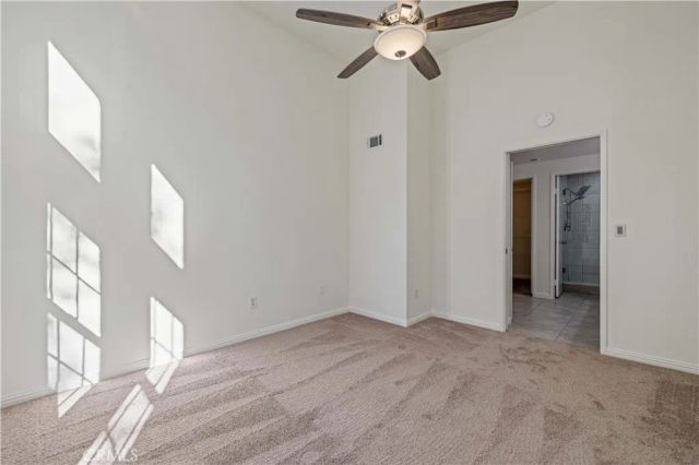 24143 Del Monte 284, Valencia, CA 91355