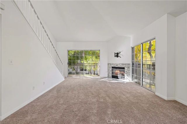 24143 Del Monte 284, Valencia, CA 91355