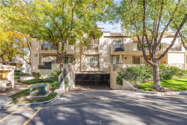 24143 Del Monte 284, Valencia, CA 91355