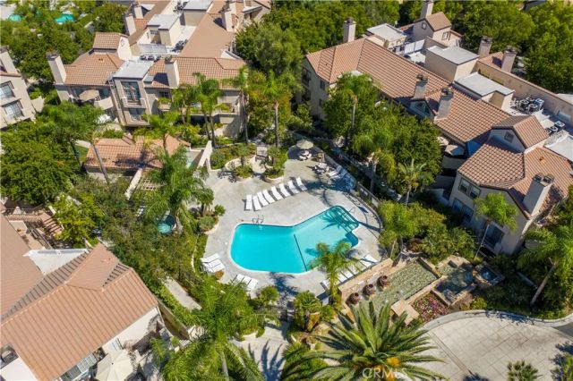 24143 Del Monte 284, Valencia, CA 91355