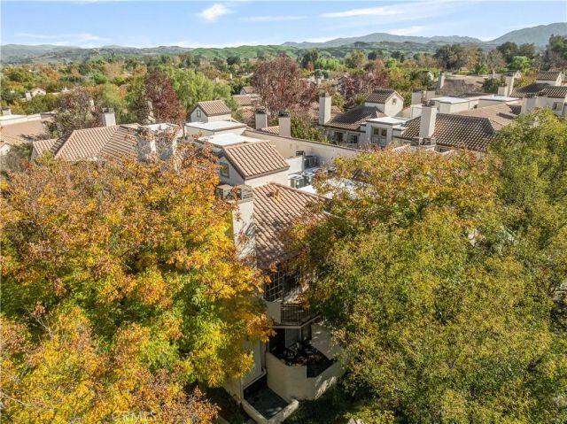 24143 Del Monte 284, Valencia, CA 91355