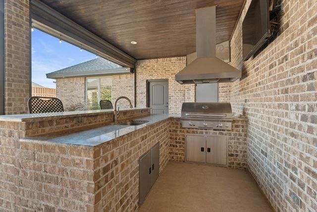 9005 Juneau Avenue, Lubbock, TX 79424