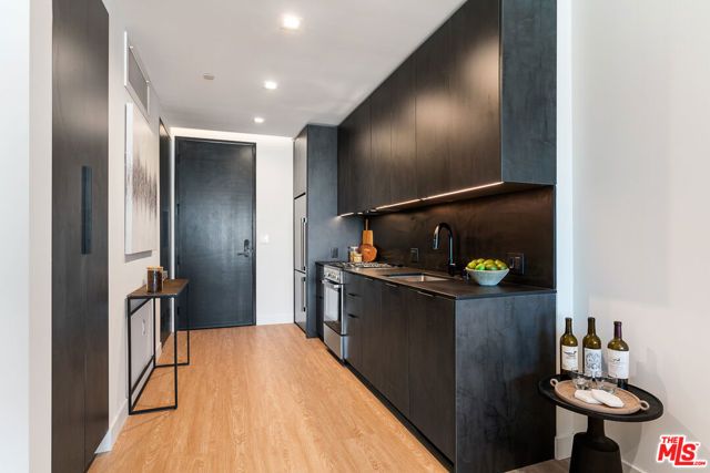 3688 Overland Avenue PH9, Los Angeles, CA 90034