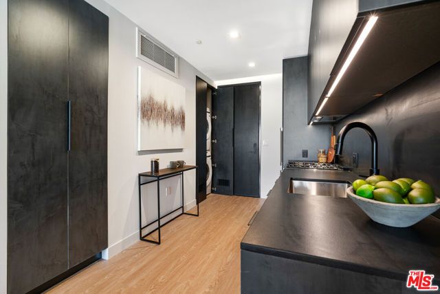 3688 Overland Avenue PH9, Los Angeles, CA 90034