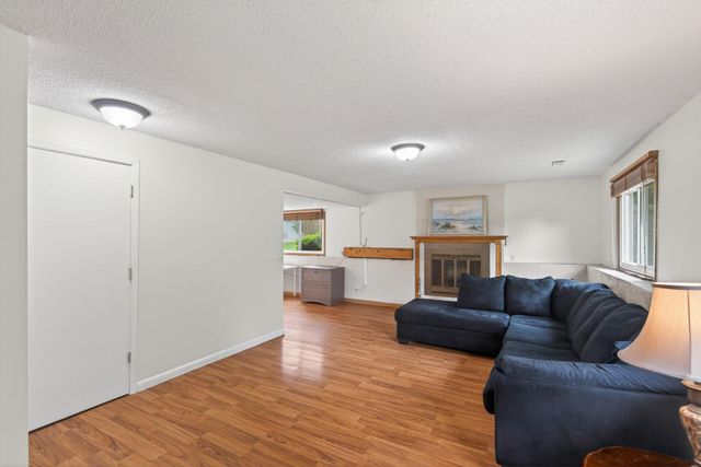 8522 Darnel Road, Eden Prairie, MN 55347