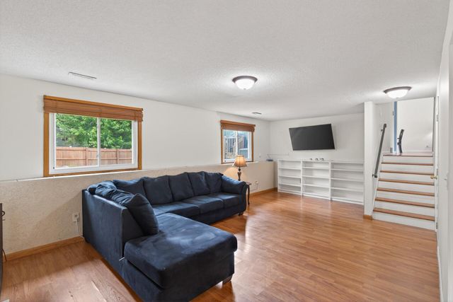 8522 Darnel Road, Eden Prairie, MN 55347