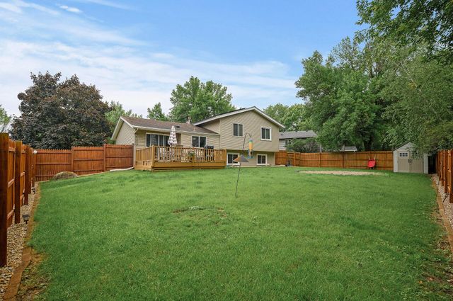 8522 Darnel Road, Eden Prairie, MN 55347