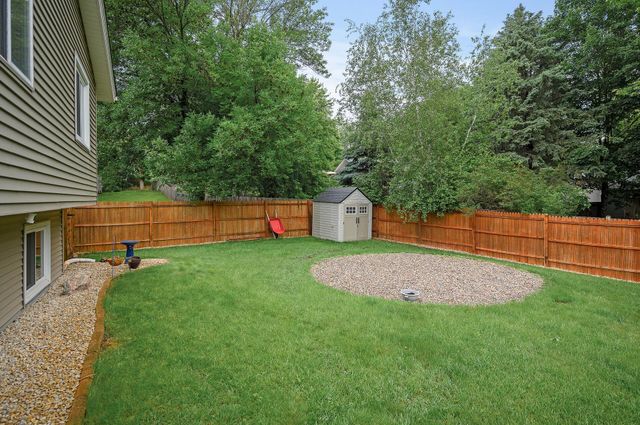 8522 Darnel Road, Eden Prairie, MN 55347