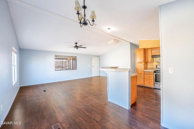 3255 E Avenue R 91, Palmdale, CA 93550