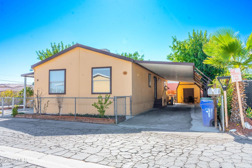 3255 E Avenue R 91, Palmdale, CA 93550