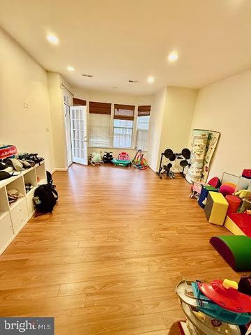 13395 SIR RAMSAY WAY, Herndon, VA 20171