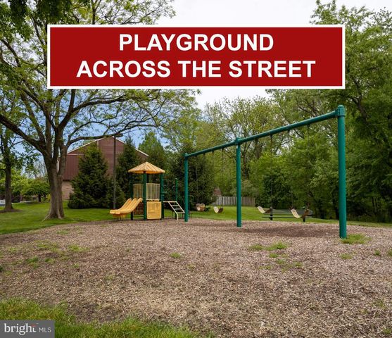 3473 E GATE PL, Southampton, PA 18966