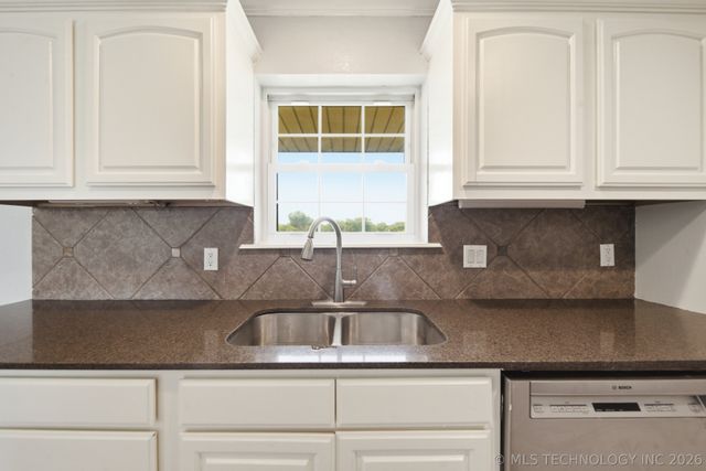 17608 N 161st East Avenue, Oologah, OK 74053
