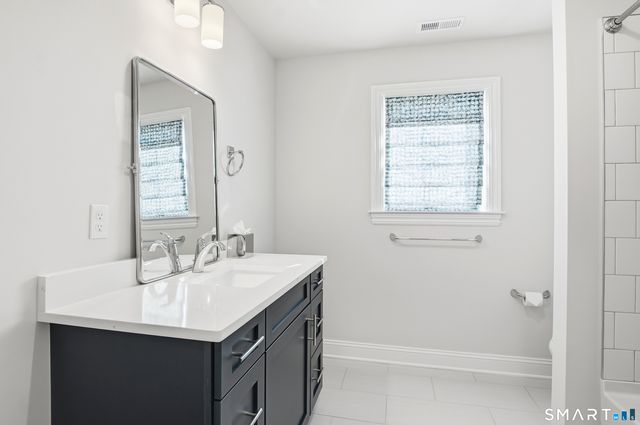 46 Soderman Way 46, Cheshire, CT 06410