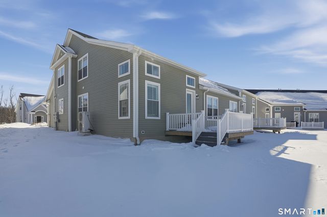 46 Soderman Way 46, Cheshire, CT 06410