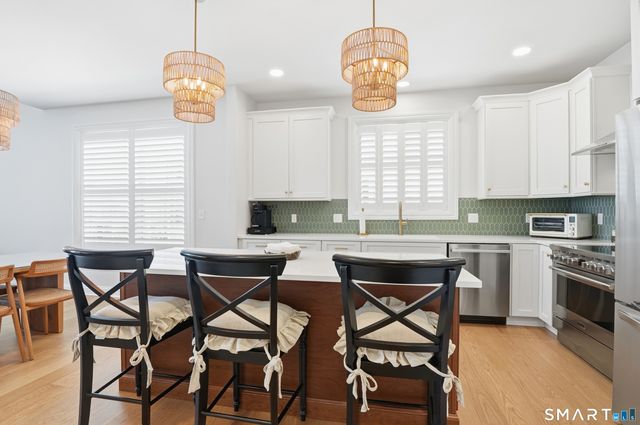 46 Soderman Way 46, Cheshire, CT 06410