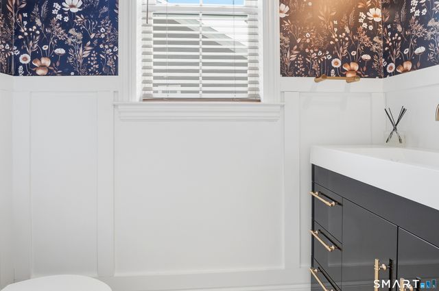 46 Soderman Way 46, Cheshire, CT 06410