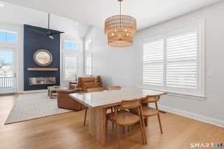 46 Soderman Way 46, Cheshire, CT 06410