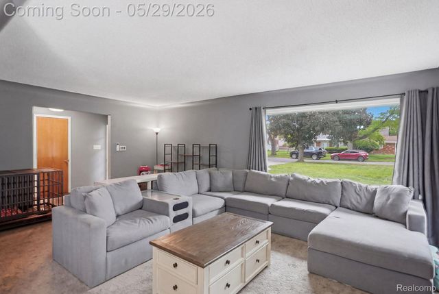 18405 Westland Avenue, Southfield, MI 48075