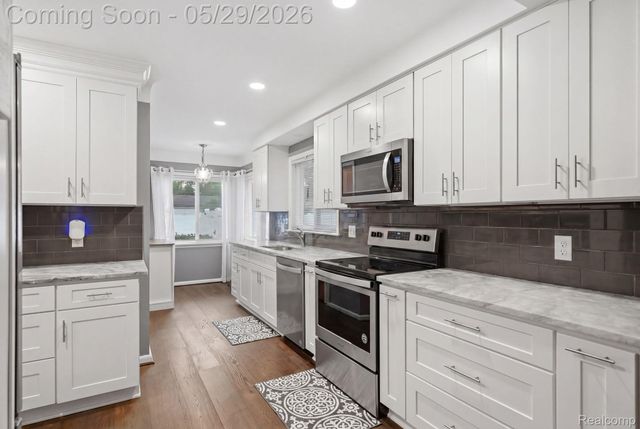 18405 Westland Avenue, Southfield, MI 48075