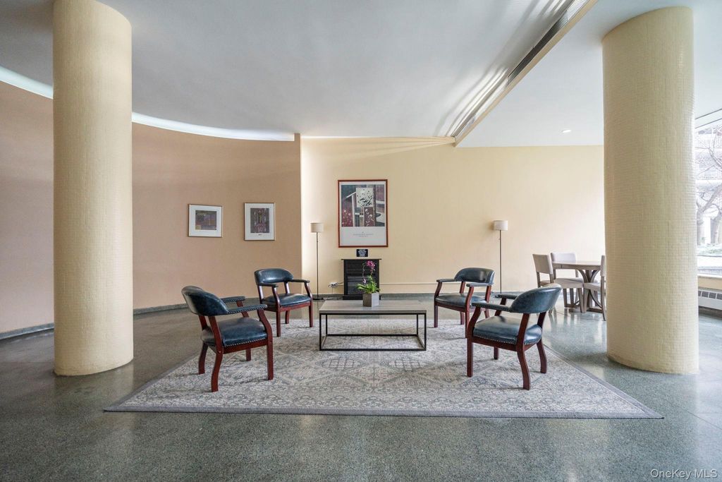 61-25 97th Street 6E, Rego Park, NY 11374 — photo 2