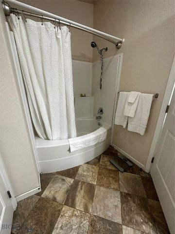 4237 Mt Highway 91 S A-D, Dillon, MT 59725