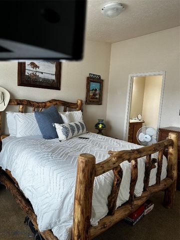 4237 Mt Highway 91 S A-D, Dillon, MT 59725