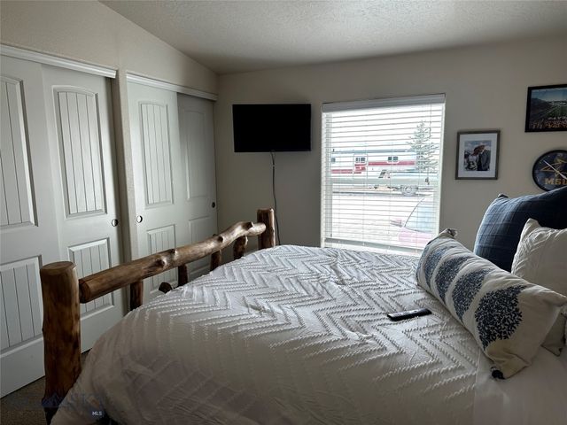 4237 Mt Highway 91 S A-D, Dillon, MT 59725