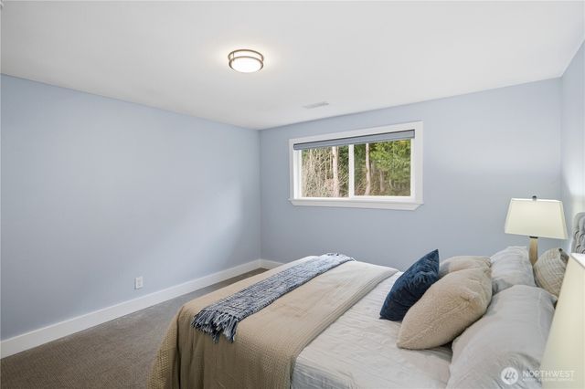 5175 NW El Camino Boulevard, Bremerton, WA 98312