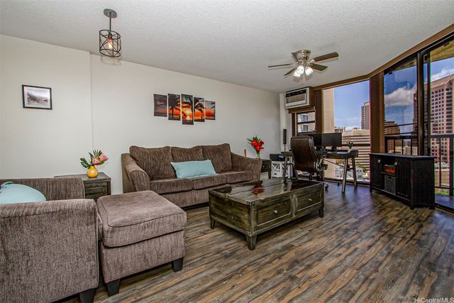 60 N Beretania Street 1809, Honolulu, HI 96817