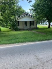 565 Dry Creek 'Road, Clearfield, KY 40313