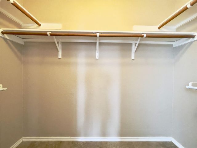 318 Mitchell DR, Hutto, TX 78634