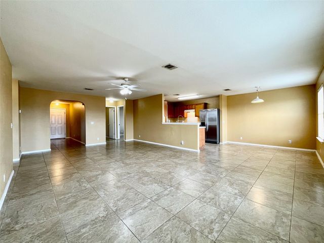 318 Mitchell DR, Hutto, TX 78634