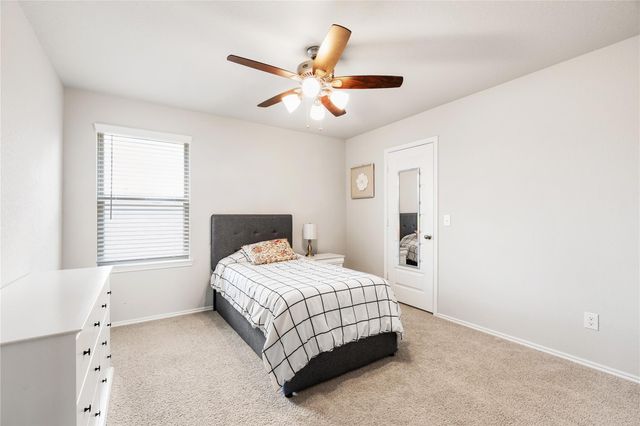 97 Courageous Side Way, Magnolia, TX 77354