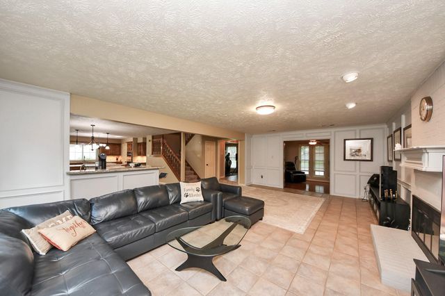 2307 Stephens Grant Drive, Sugar Land, TX 77479