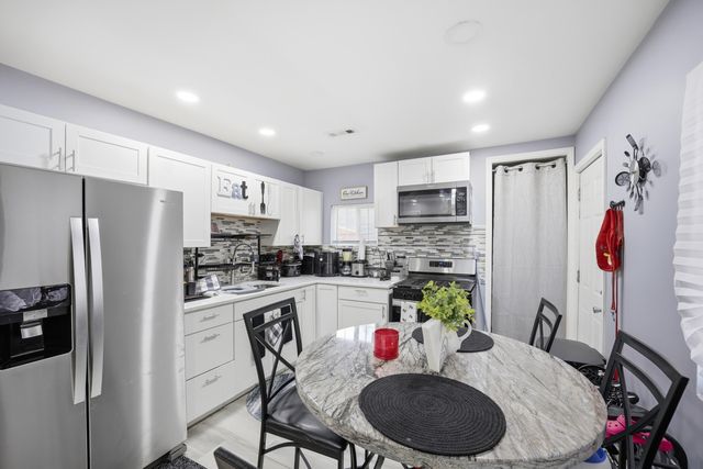 4100 W 19th Place, Gary, IN 46404