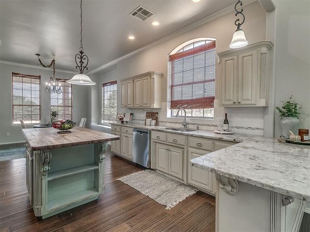 2047 Park Avenue, Newcastle, OK 73065