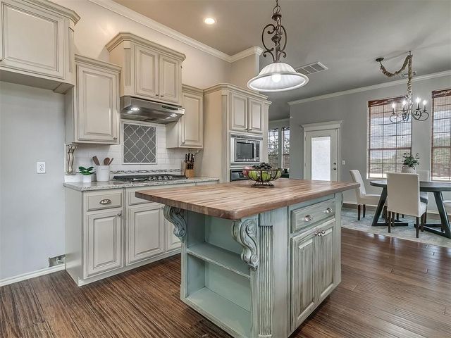 2047 Park Avenue, Newcastle, OK 73065