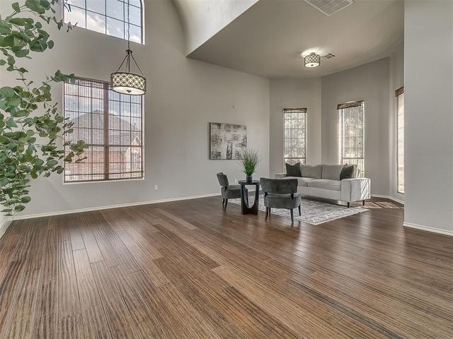 2047 Park Avenue, Newcastle, OK 73065