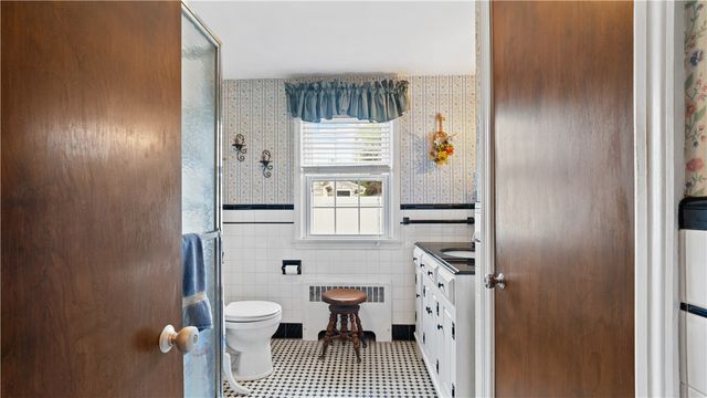 14 Barnes Street, Smithfield, RI 02828